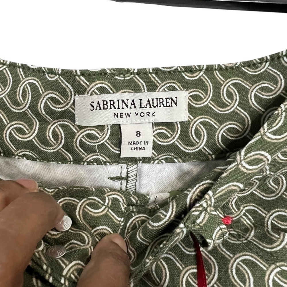 NWT - Sabrina Lauren Women's Olive Green Geometric Print Shorts - Size 8 - Picture 4 of 7
